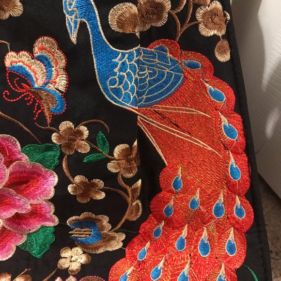 Large Embroidered handbag - Picture 7 of 8